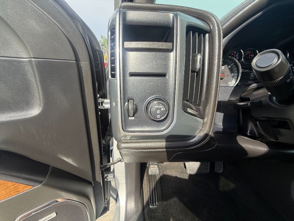 2015 Chevrolet Silverado 1500 LTZ - 22906376 - 19