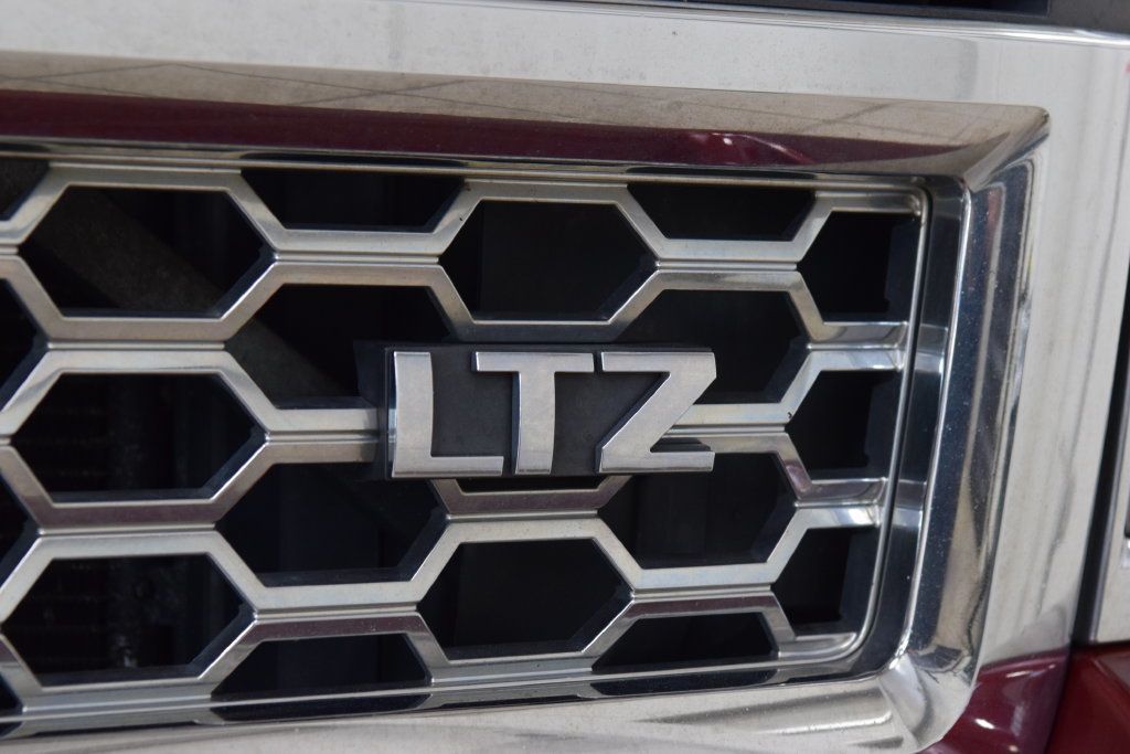 2015 Chevrolet Silverado 1500 LTZ Lifted - 23084627 - 12