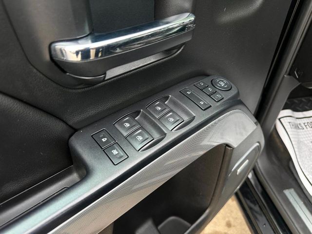 2015 Chevrolet Silverado 1500 LTZ Z71 4x4 4dr Crew Cab 5.8 ft. SB - 22958731 - 29