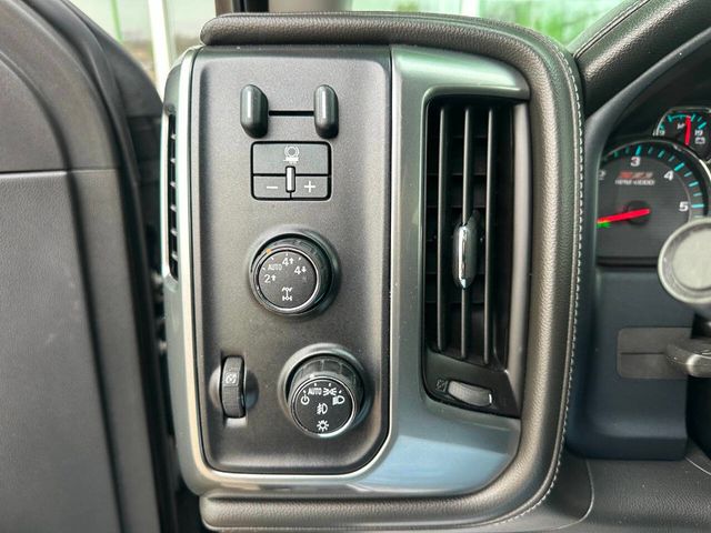 2015 Chevrolet Silverado 1500 LTZ Z71 4x4 4dr Crew Cab 5.8 ft. SB - 22958731 - 30