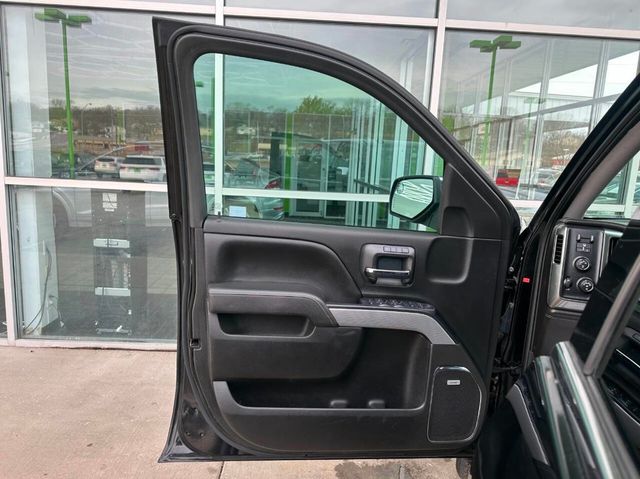 2015 Chevrolet Silverado 1500 LTZ Z71 4x4 4dr Crew Cab 5.8 ft. SB - 22958731 - 40