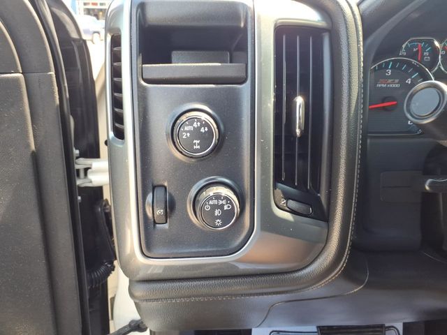 2015 Chevrolet Silverado 1500 Z71 LTZ Pickup 4D 5 3/4 ft - 23063729 - 11