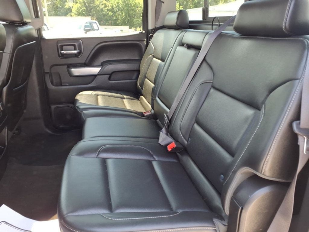 2015 Chevrolet Silverado 1500 Z71 LTZ Pickup 4D 5 3/4 ft - 23063729 - 13