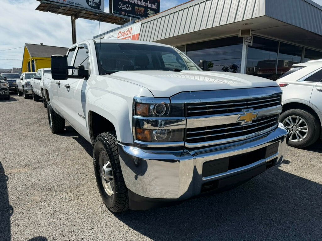 2015 Chevrolet Silverado 2500HD 2WD Crew Cab 167.7" Work Truck - Classic - 22998603 | Video 1