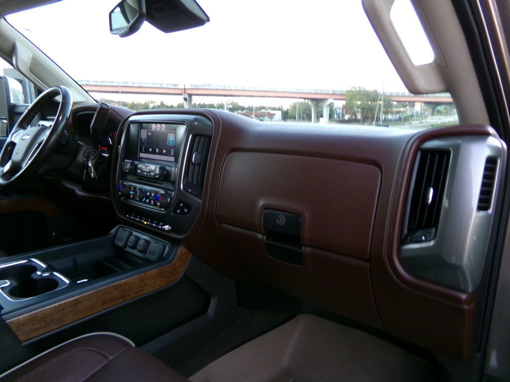 2015 Chevrolet Silverado 2500HD 4WD Crew Cab 153.7" High Country - 22938584 - 14