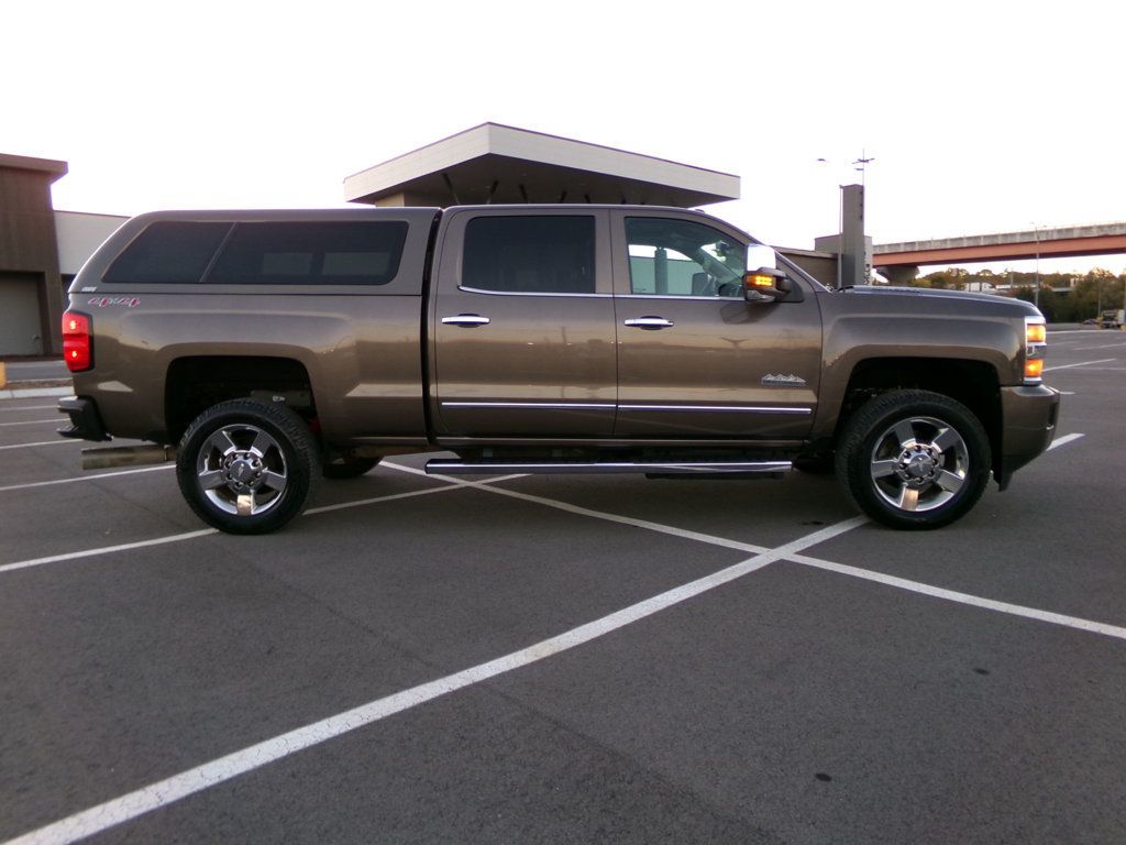 2015 Chevrolet Silverado 2500HD 4WD Crew Cab 153.7" High Country - 22938584 - 4