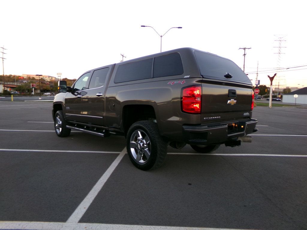 2015 Chevrolet Silverado 2500HD 4WD Crew Cab 153.7" High Country - 22938584 - 5