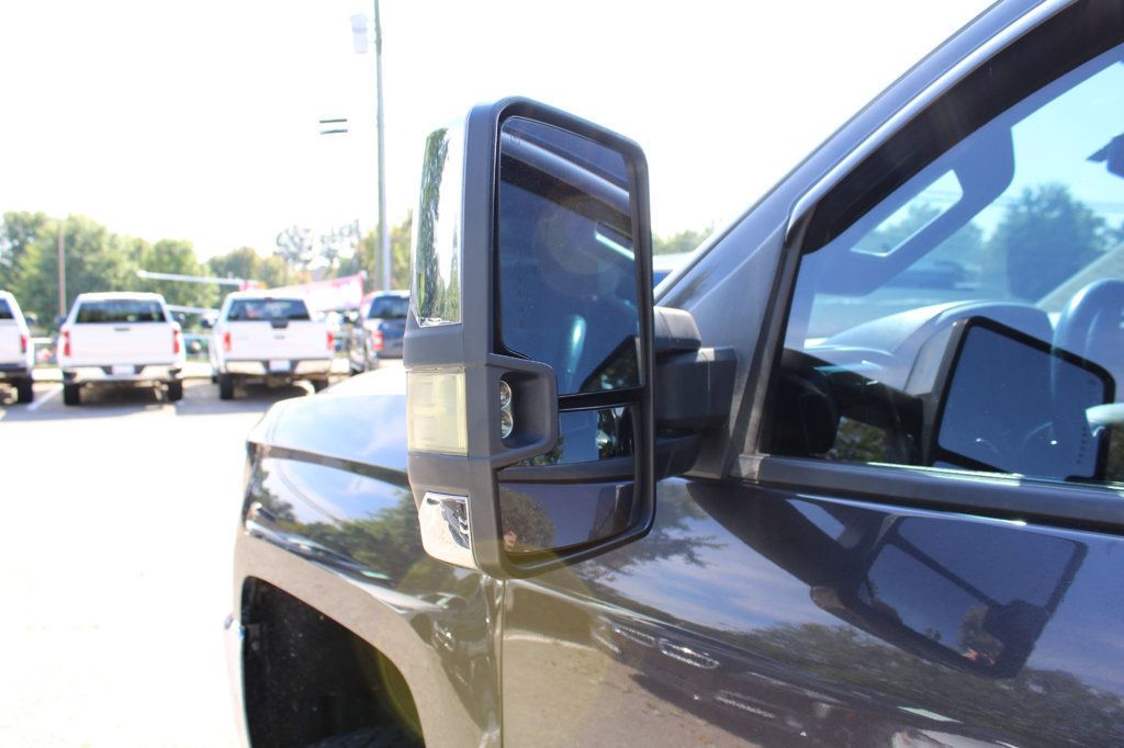 2015 Chevrolet Silverado 2500HD LTZ photo 14