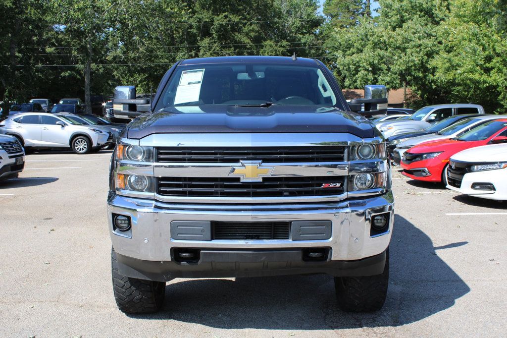 2015 Chevrolet Silverado 2500HD LTZ photo 2