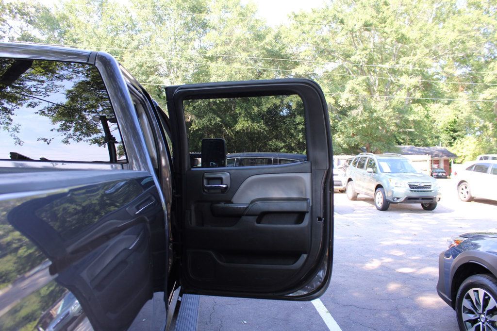 2015 Chevrolet Silverado 2500HD LTZ photo 19