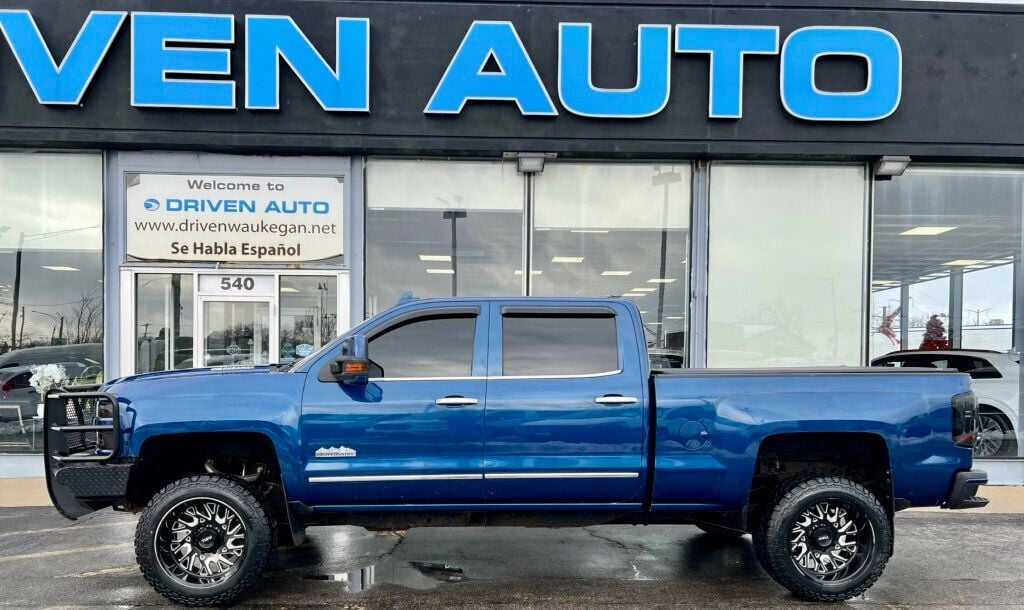 2015 Chevrolet Silverado 2500HD 4WD Crew Cab 167.7" High Country - 22952297 - 32