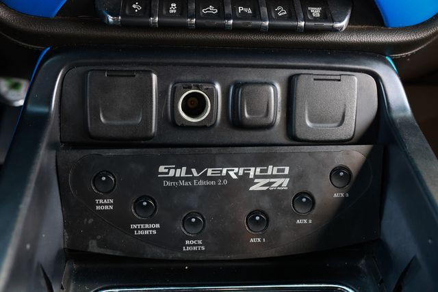 2015 Chevrolet Silverado 2500HD 4WD Double Cab 158.1" LTZ - 23011337 - 41