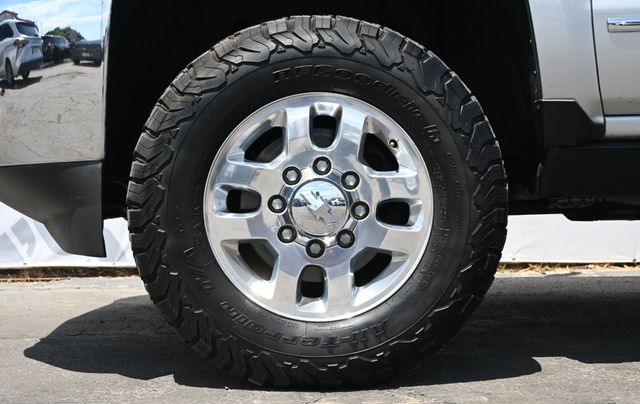 2015 Chevrolet Silverado 2500HD 4x4 Crew Cab LTZ - 23020559 - 6