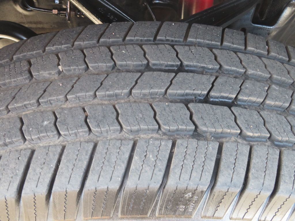 2015 Chevrolet Silverado 2500HD 4X4 DURAMAX DIESEL CREWCAB EXTRA CLEAN 38 SERVICE RECORDS DIESEL - 22988208 - 16