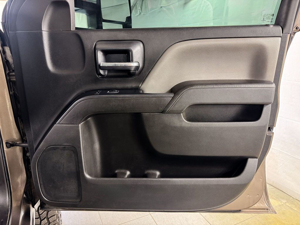 2015 Chevrolet Silverado 2500HD DOUBLE CAB 4X4 - 23051923 - 11