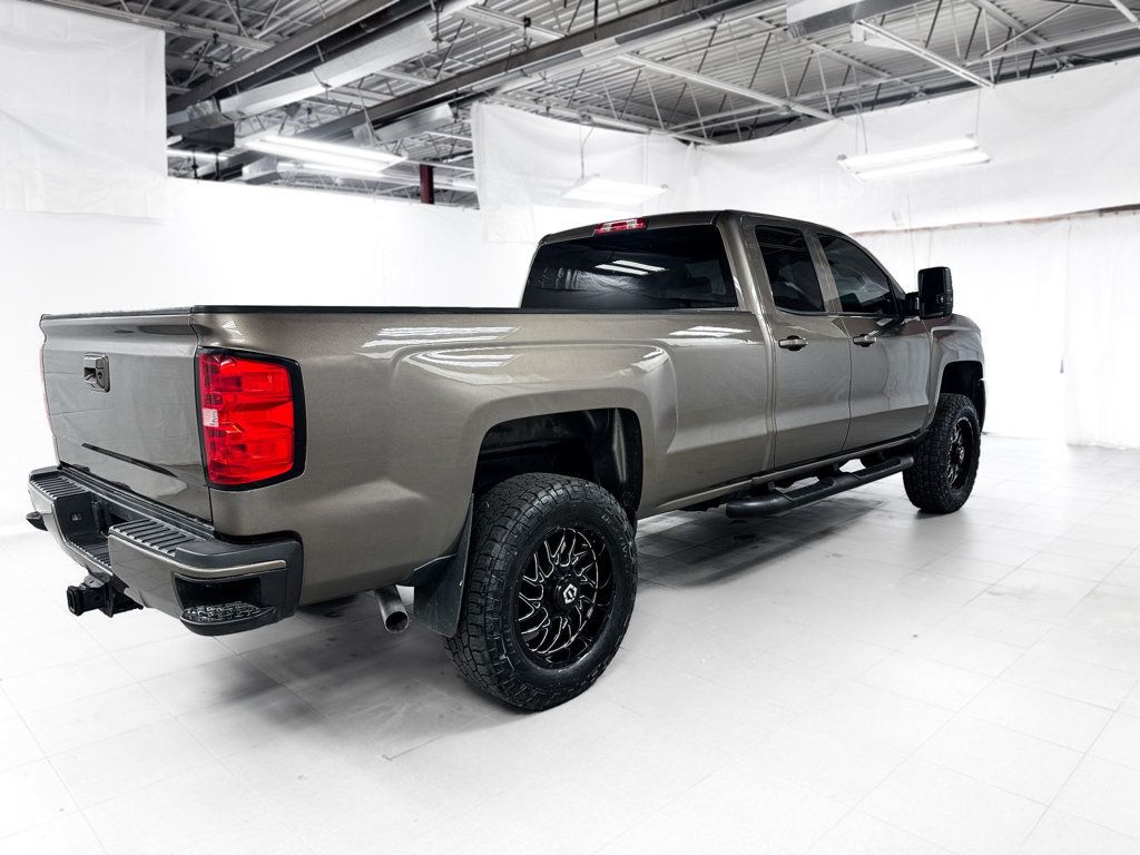 2015 Chevrolet Silverado 2500HD DOUBLE CAB 4X4 - 23051923 - 4