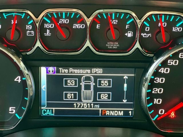 2015 Chevrolet Silverado 2500HD HIGH COUNTRY - 22952297 - 19