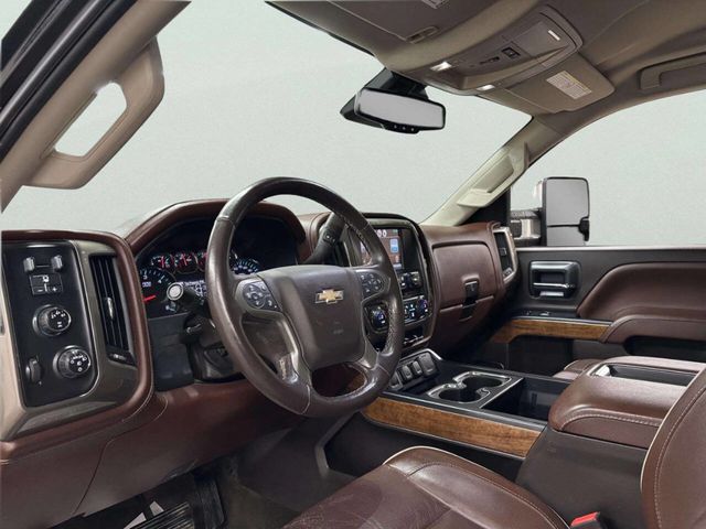 2015 Chevrolet Silverado 2500HD High Country 4x4 4dr Crew Cab LB - 23021464 - 11
