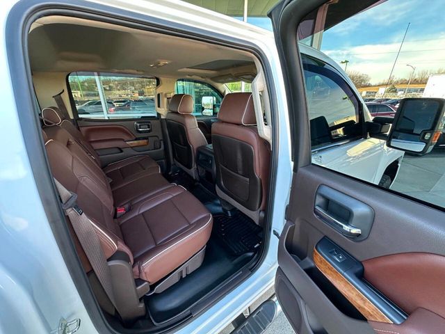 2015 Chevrolet Silverado 2500HD High Country 4x4 4dr Crew Cab SB - 22964807 - 12