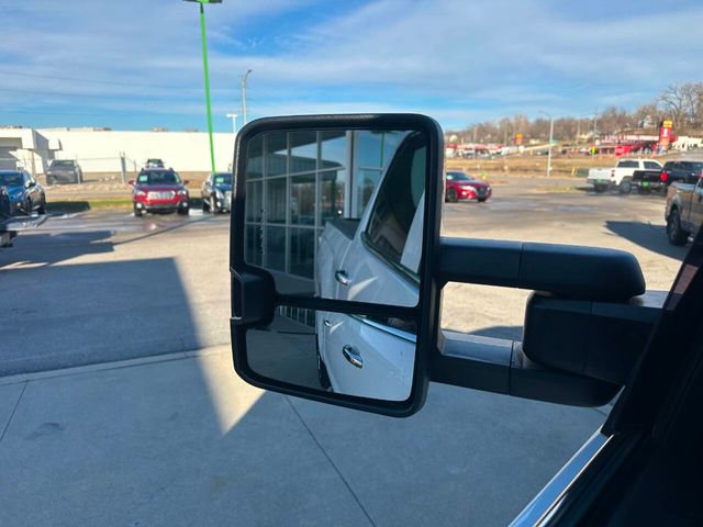 2015 Chevrolet Silverado 2500HD High Country 4x4 4dr Crew Cab SB - 22964807 - 17