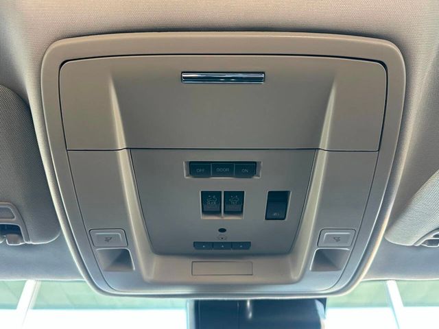 2015 Chevrolet Silverado 2500HD High Country 4x4 4dr Crew Cab SB - 22964807 - 22