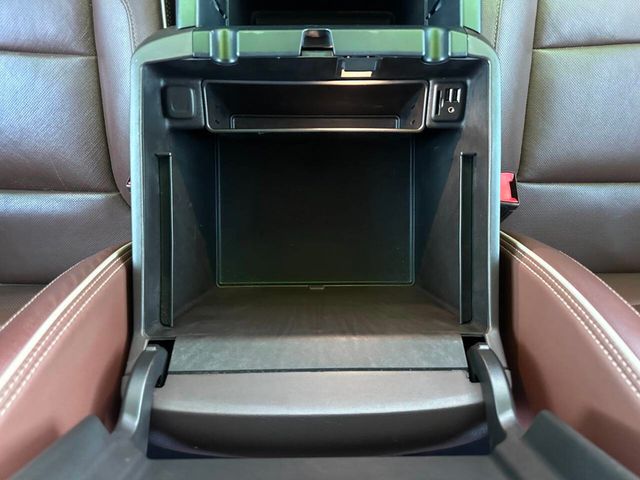 2015 Chevrolet Silverado 2500HD High Country 4x4 4dr Crew Cab SB - 22964807 - 26