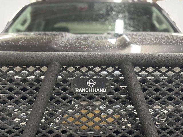 2015 Chevrolet Silverado 2500HD LT 4x4 4dr Crew Cab LB - 22973761 - 9