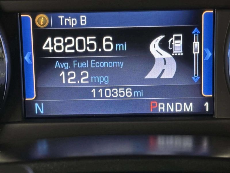 2015 Chevrolet Silverado 2500HD LT 4x4 4dr Crew Cab SB - 22974784 - 31