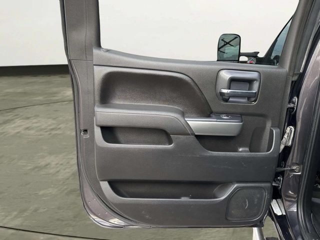 2015 Chevrolet Silverado 2500HD LT 4x4 4dr Crew Cab SB - 23012865 - 11
