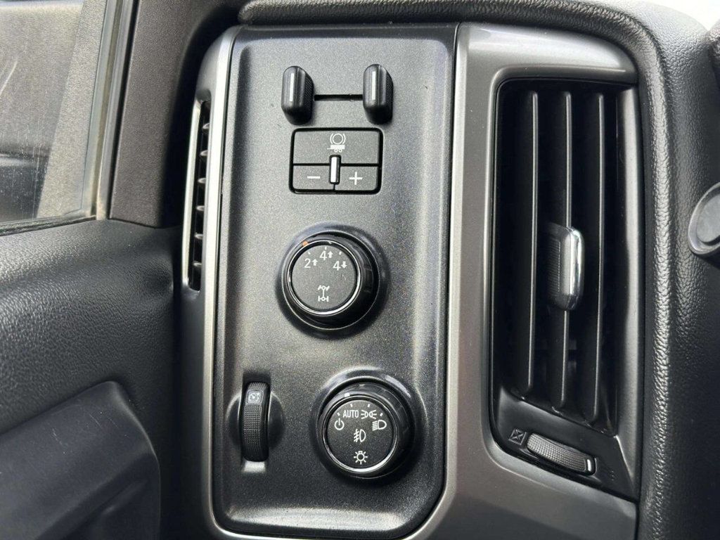 2015 Chevrolet Silverado 2500HD LT 4x4 4dr Crew Cab SB - 23012865 - 26