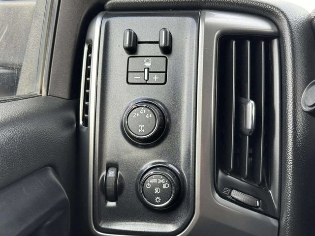 2015 Chevrolet Silverado 2500HD LT 4x4 4dr Crew Cab SB - 23012865 - 26