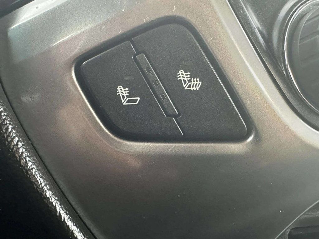 2015 Chevrolet Silverado 2500HD LT 4x4 4dr Crew Cab SB - 23012865 - 28