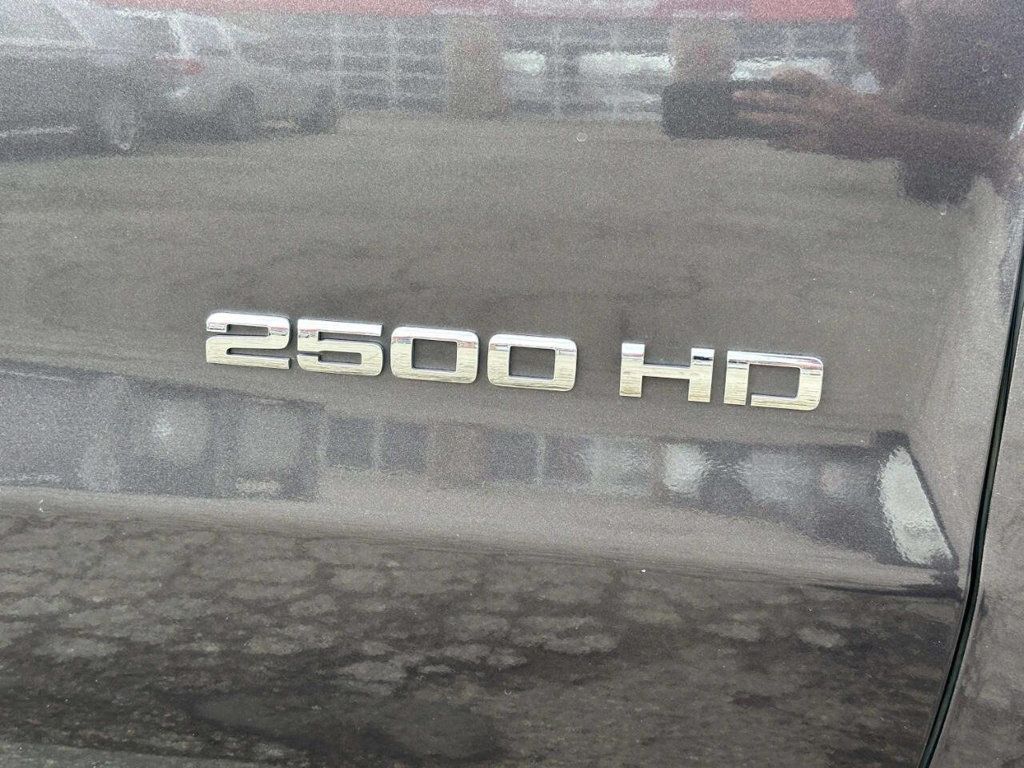 2015 Chevrolet Silverado 2500HD LT 4x4 4dr Crew Cab SB - 23012865 - 35