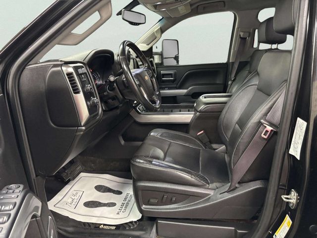 2015 Chevrolet Silverado 2500HD LTZ 4x4 4dr Crew Cab LB - 23029189 - 11
