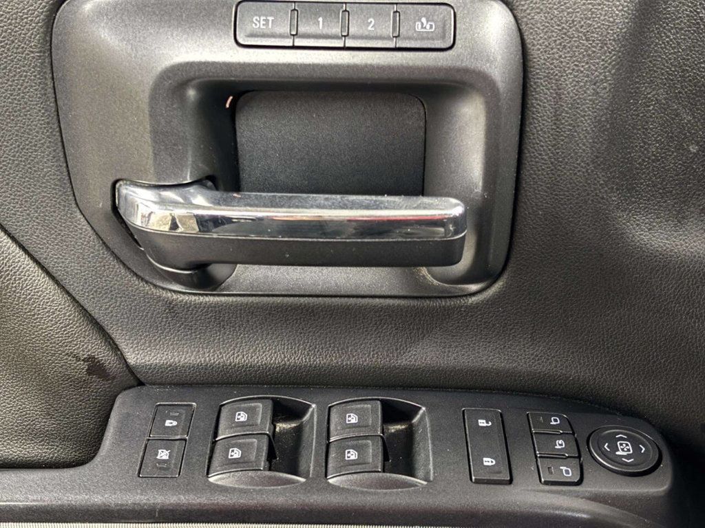 2015 Chevrolet Silverado 2500HD LTZ 4x4 4dr Crew Cab LB - 23029189 - 23