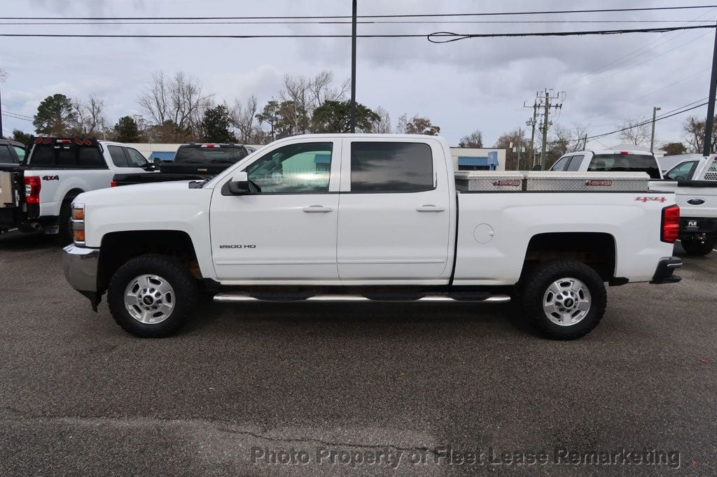 2015 Chevrolet Silverado 2500HD Silverado 2500 4WD Crew Cab SWB - 22961542 - 1