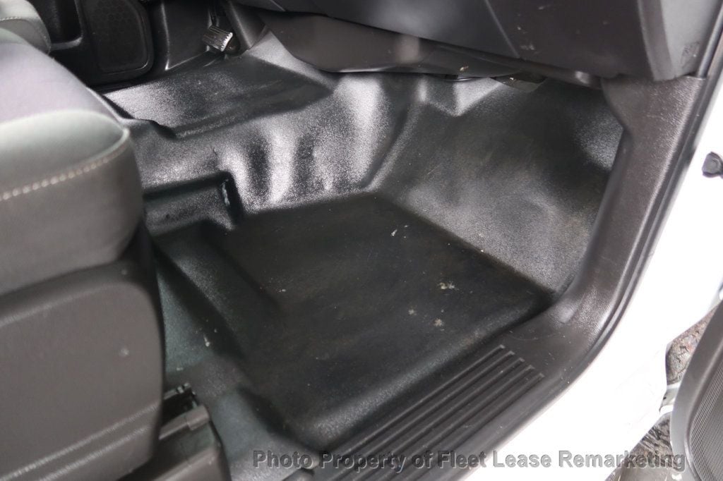 2015 Chevrolet Silverado 2500HD Silverado 2500 4WD Crew Cab SWB - 22961542 - 23