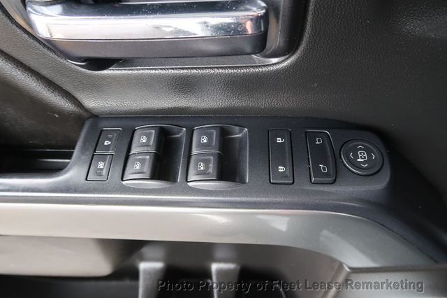 2015 Chevrolet Silverado 2500HD Silverado 2500 4WD Crew Cab SWB - 22961542 - 34