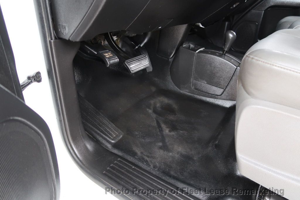 2015 Chevrolet Silverado 2500HD Silverado 2500 4WD Crew Cab Utility Body - 22955265 - 11