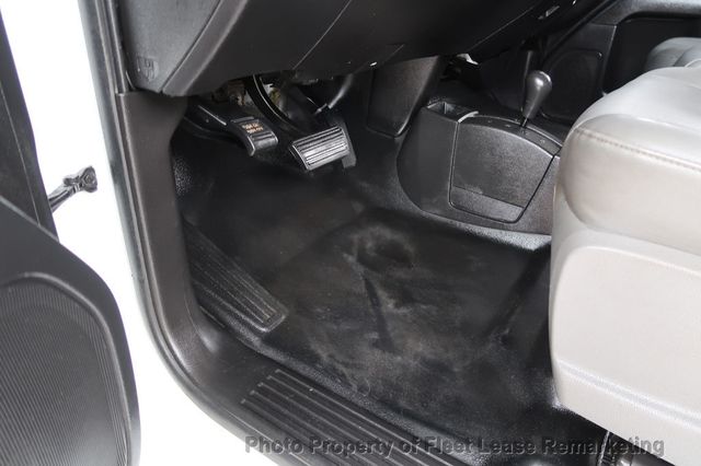 2015 Chevrolet Silverado 2500HD Silverado 2500 4WD Crew Cab Utility Body - 22955265 - 11