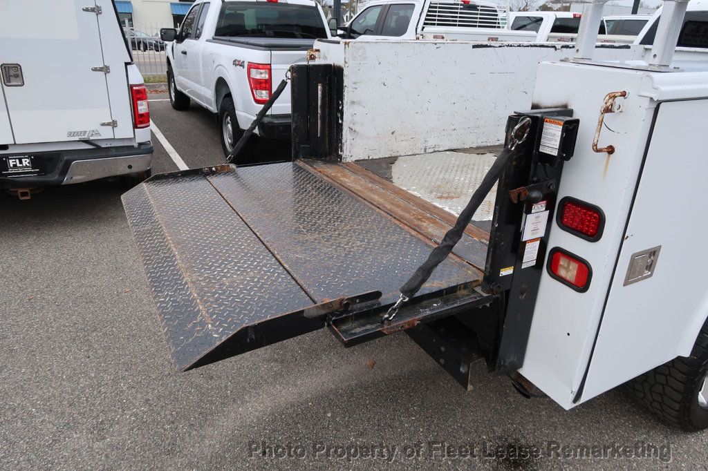 2015 Chevrolet Silverado 2500HD Silverado 2500 4WD Crew Cab Utility Body - 22955265 - 17