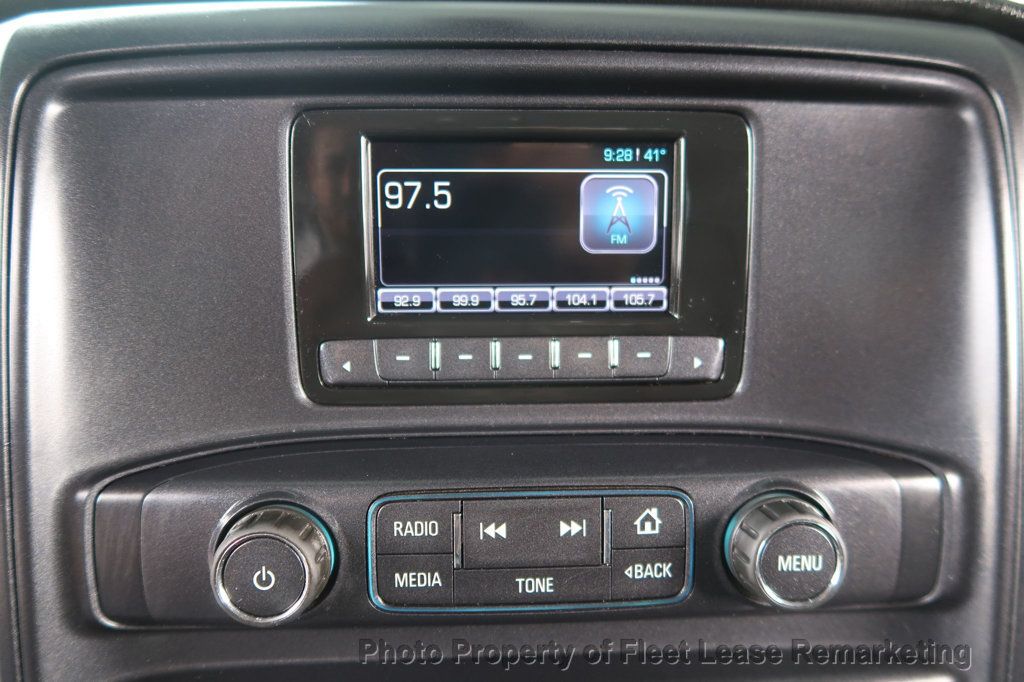 2015 Chevrolet Silverado 2500HD Silverado 2500 4WD Crew Cab Utility Body - 22955265 - 30