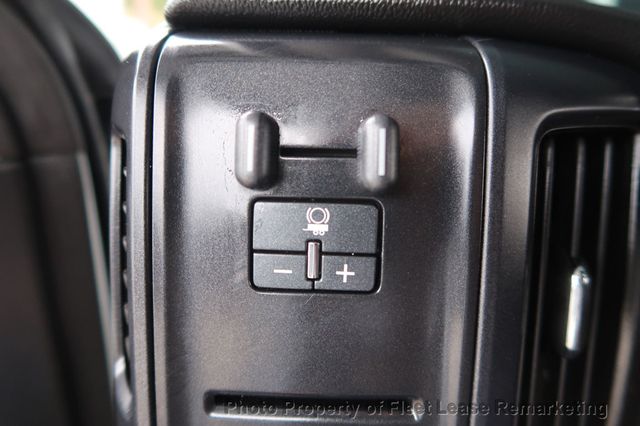 2015 Chevrolet Silverado 2500HD Silverado 2500 4WD Crew Cab Utility Body - 22955265 - 34