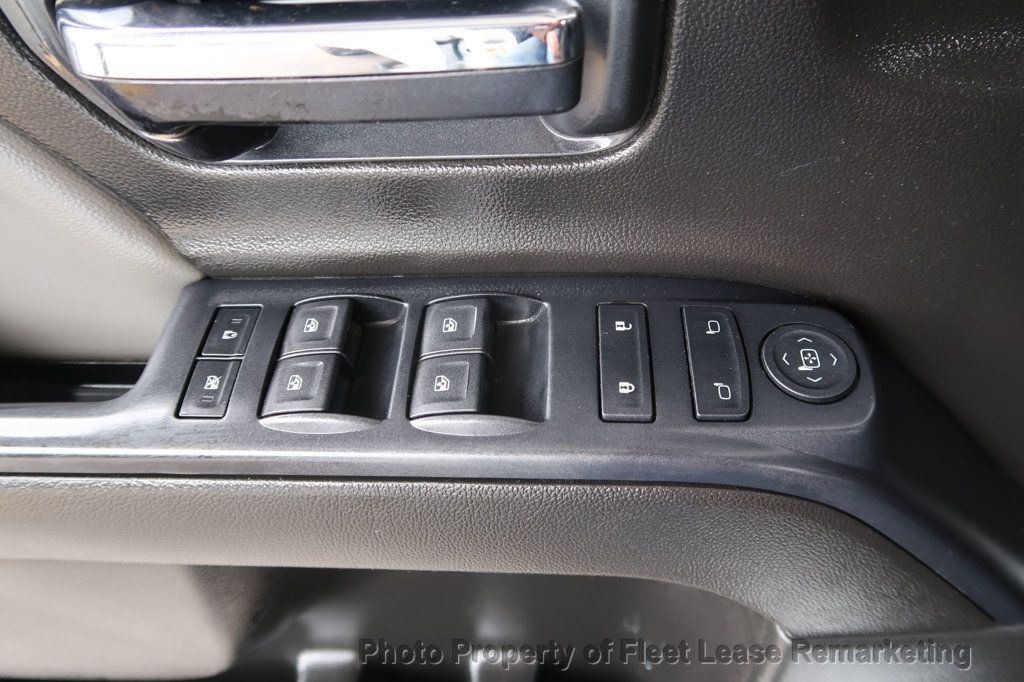 2015 Chevrolet Silverado 2500HD Silverado 2500 4WD Crew Cab Utility Body - 22955265 - 36