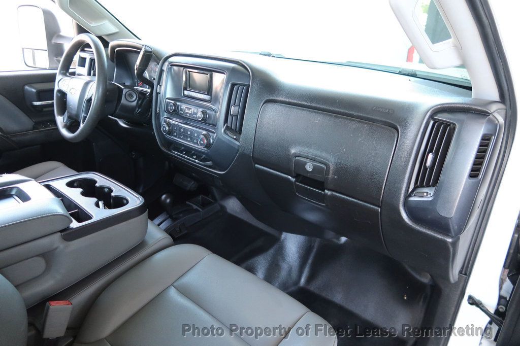 2015 Chevrolet Silverado 2500HD Silverado 2500 4WD Double Cab Utility  - 22356934 - 18