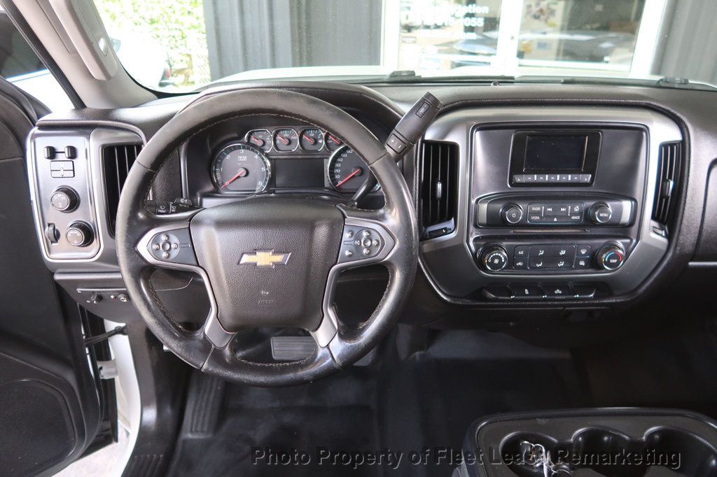 2015 Chevrolet Silverado 2500HD Silverado 2500HD 4WD Crew Cab LWB  - 23010298 - 25