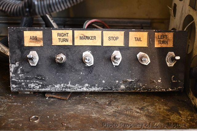 2015 Chevrolet Silverado 3500HD 2WD Reg Cab 133.6" Work Truck - 22839246 - 40