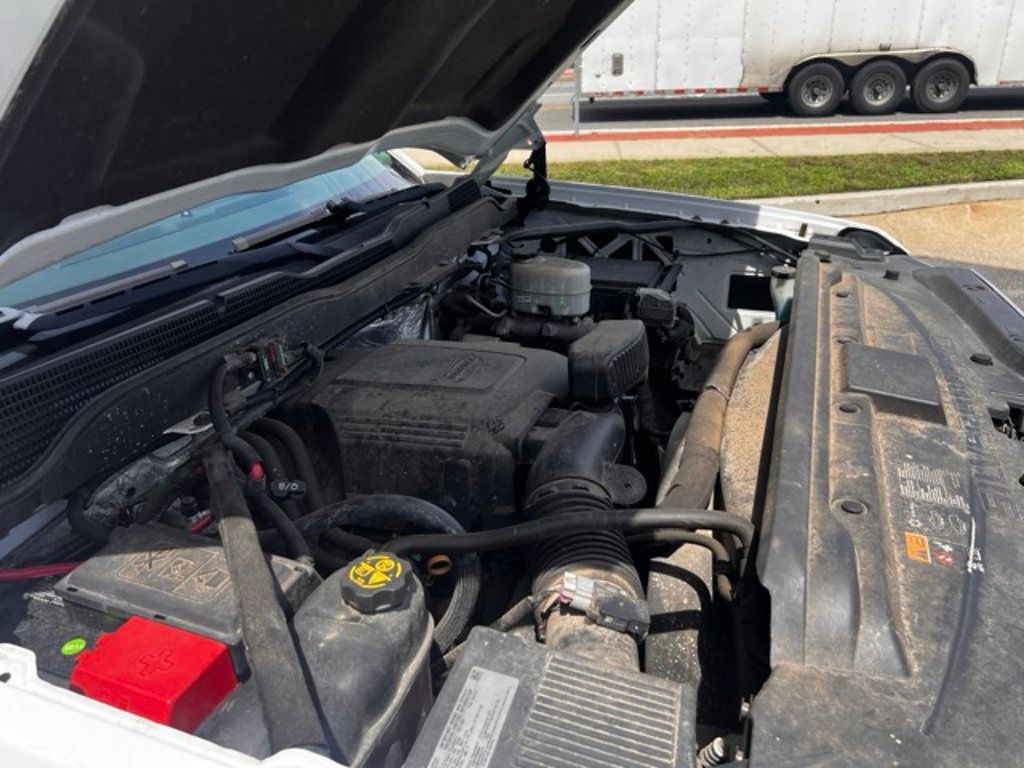 2015 Chevrolet Silverado 3500HD CREW CAB LIFTGATE 20,000 ORIGINAL MILES - 22512225 - 66