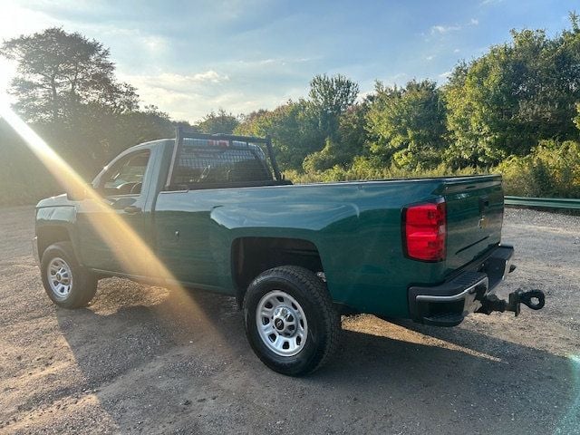 2015 Chevrolet Silverado 3500HD FOUR WHEEL DRIVE ONE TON LONG BED PICKUP - 22604397 - 4