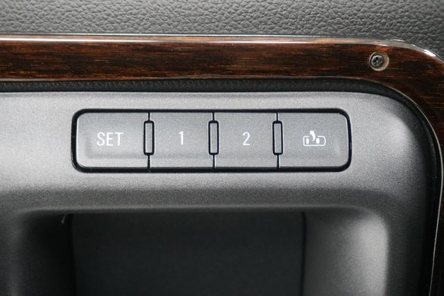 2015 Chevrolet Silverado 3500HD LTZ - 22995858 - 14